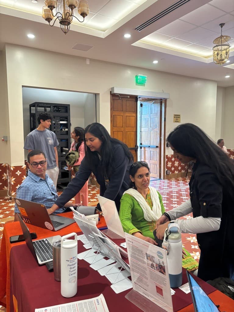 Jeeva Clinic volunteers assisting community members at a health screening